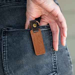 Porte-clés en cuir et bois léger et durable pour la maison, l'extérieur et les voyages - Product Image 3