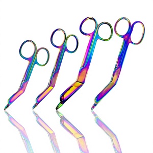 Ciseaux chirurgicaux manuels en acier inoxydable de qualité supérieure en gros avec impression de logo personnalisé par REEAX ENTERPRISES - Product Image 1