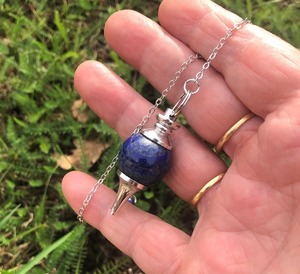 Haute qualité Lapis Lazuli cristal chaîne à facettes radiesthésie pendule pour la guérison énergie positive pierre précieuse Figurine pierre Souvenir - Product Image 3