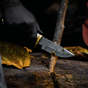 Cuchillo de caza de acero de Damasco con funda de cuero, mango de cuerno de ciervo de espiga completa, alta durabilidad, OEM/ODM aceptado, suministro a granel, 3 años de garantía - Product Image 3