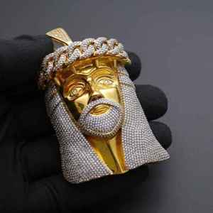Colgante de Jesús con Incrustaciones de Diamantes – Corona de Espinas, Collar Religioso de Hip Hop - Product Image 2