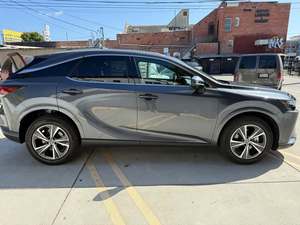 SUV compact haut de gamme 2025 AWD RX 350 - Product Image 1