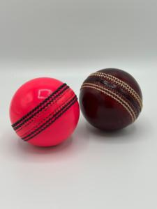 Pelota de críquet de cuero duro cosida a mano de alta calidad 90 Overs para el Reino Unido con su logotipo personalizado. El mejor precio para pelotas de cuero premium. - Product Image 4