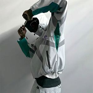 Veste coupe-vent en nylon à capuche entièrement zippée personnalisée, style streetwear, OEM ODM, légère, imperméable, pour le sport et les activités de plein air, fabricant, vente en gros - Product Image 1