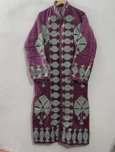 Abrigo Largo de Terciopelo para Mujer, Marca Moountain Boy, Bordado, Cortavientos, con Diseño Floral Gótico, para Invierno - Product Image 2