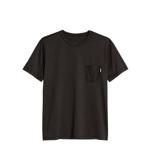 Camiseta Negra de Manga Corta para Hombre con Bolsillo, Corte Regular, Estilo Jersey, Cuello Redondo, Color Sólido - Product Image 2