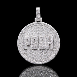 Pendentif Moissanite de Luxe Personnalisé en Acier Inoxydable avec Cadran à Chiffres Romains et Boîtier Octogonal Style Hip Hop, avec Chaîne Entièrement Sertie de Pierres - Product Image 1