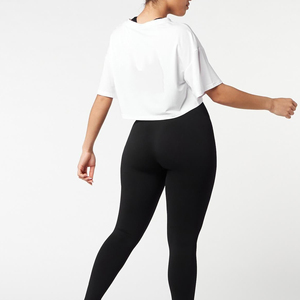 Camiseta Corta Holgada para Mujer con Hombros Caídos y Estampado Serigrafiado Oversize - Product Image 6