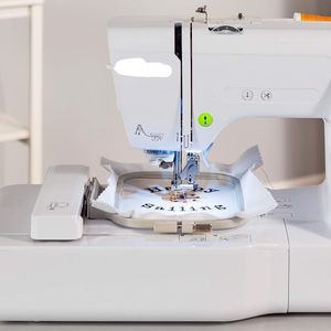 เครื่องปักผ้า PE535 พร้อมลายปักในตัว 80 แบบ ตัวอักษร 9 แบบ และพื้นที่ปักขนาด 4" x 4" - Product Image 3