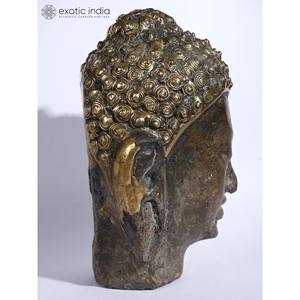 Sculpture tête de bouddha en laiton faite à la main de 9 pouces élégante et complexe pour la décoration intérieure espace de méditation traditionnel pour Diwali - Product Image 3