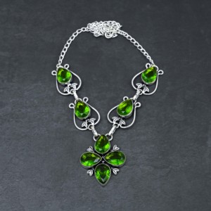 Elegante Collar de Plata de Ley 925 con Diseño de Hoja de Peridoto Verde, Joyería de Moda Hecha a Mano con Cadena de Eslabones para Mujeres, para Cristianas - Product Image 4