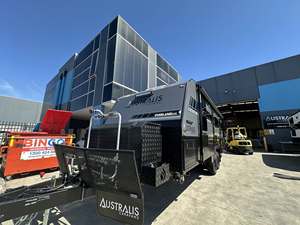 Caravane RV bien conçue selon les normes australiennes avec une disposition intérieure efficace, un espace de vie confortable et des matériaux durables - Product Image 1
