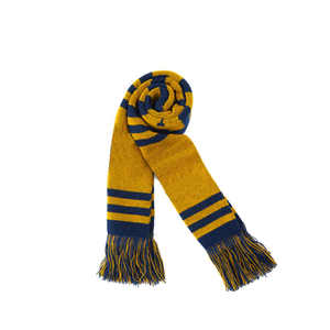 Écharpe de supporter de football tricotée personnalisée avec logo, écharpe de club de football jacquard OEM avec franges et pompons, vente en gros, fabricant B2B - Product Image 4