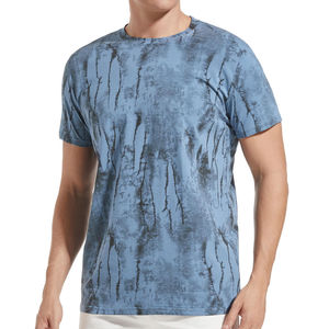 เสื้อยืดกีฬาผู้ชายแบบซับลิเมชั่น ผ้าฝ้ายพรีเมียม ลายกาแล็กซี่ ทรงหลวม แห้งเร็ว น้ำหนักเบา โลโก้ด้านหน้า รับสั่งทำตามแบบ OEM ODM - Product Image 1