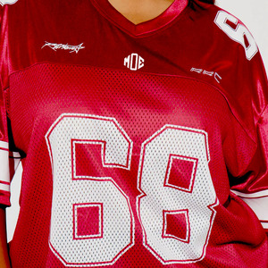 Camiseta Deportiva Roja Oversize de Malla Transpirable de Poliéster para Fútbol Americano, Estilo Urbano, Personalizable OEM, Marca Privada, Fabricada en EE. UU. - Product Image 6