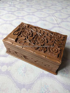 Boîte à bijoux en bois artisanale avec serrure pour un rangement sécurisé, disponible en Inde - Product Image 3