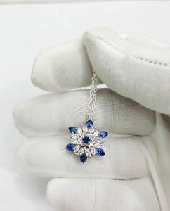 Colgante de Zafiro Azul Copo de Nieve, Plata de Ley 925, Piedra de Nacimiento de Septiembre, Joyería Étnica Elegante de Invierno para Niños, Regalo - Product Image 2