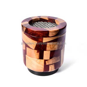 Quemador de Incienso Árabe Tradicional y Elegante de Madera con Recipiente de Resina de Oud para un Aroma Profundo, Ambiente Nocturno de Ramadán y Decoración de Majlis - Product Image 5