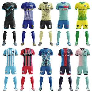 ชุดฟุตบอล OEM แบบ unisex แขนสั้น ระบายอากาศ แห้งเร็ว สำหรับฤดูร้อน/ฤดูหนาว เสื้อทีมฟุตบอล ออกแบบโลโก้ได้ตามต้องการ ผลิตจากโพลีเอสเตอร์ 100% - Product Image 6