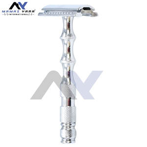 มีดโกนโครเมี่ยมแบบสองคม ด้ามจับยาว ดีไซน์ทันสมัย ให้ประสบการณ์การโกนที่อ่อนโยนและมีสไตล์ - สำหรับการดูแลตัวเองของผู้ชายและร้านตัดผม - Product Image 5