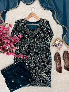 Conjunto de terciopelo con diseño de lentejuelas y bordado Zari, top con pantalón Plazzo y dupatta, completamente cosido y listo para usar. - Product Image 6