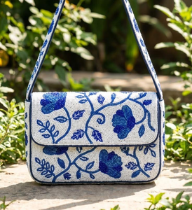 Sac à bandoulière brodé de perles colorées, motif floral, sac à rabat pour femme, idéal pour mariage, fête, voyage, broderie - Product Image 1