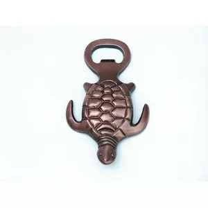 Abridor de Botellas Ecológico Hecho a Mano White Royals, Diseño de Sirena, Acabado Dorado, Tema Marino Acuático, Mango Metálico Desechable - Product Image 4