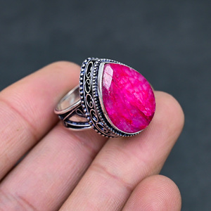 Anillo de Rubí Rojo Facetado, Hermoso y Popular, Hecho a Mano, Chapado en Plata de Ley 925, con Corte de Pera, de Lujo, Calidad Premium, Estilo Vintage - Product Image 3