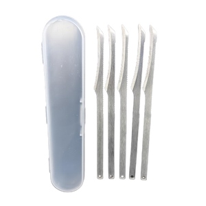Râpe à pieds anti-callosités et peaux mortes en plastique et acier inoxydable, outil de pédicure pour le soin des pieds - Product Image 2