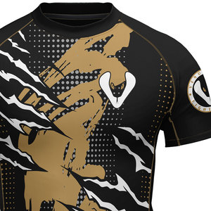 Maillot de compression d'entraînement personnalisé à manches courtes Venomous Gold Reaper, motif noir, or et blanc - Product Image 4