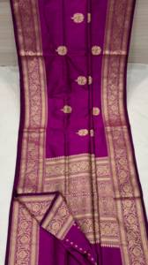 Vibrantes saris de seda brocada multicolor al por mayor con deslumbrantes tejidos metálicos zari, paletas de colores impresionantes y ricas combinaciones de colores. - Product Image 5