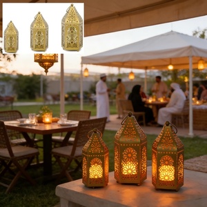 Ensemble de lanternes marocaines en métal vert olive rustique avec des découpes florales complexes, porte-bougies décoratifs pour la décoration du Ramadan - Product Image 5