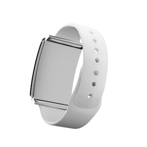 Pulsera Inteligente con Rastreador GPS SKOEGLE, Botón SOS para Niños y Ancianos, Batería Recargable, Rastreo en Tiempo Real, Wi-Fi, 4G, 5G, Android, Detección de Caídas - Product Image 4