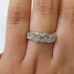 Bague pour femme en diamant de laboratoire certifié IGI, couleur F, jaune, 1,5 carat, taille ronde brillante, VS1, 18 carats, 2 grammes, diamant de laboratoire certifié IGI - Product Image 1