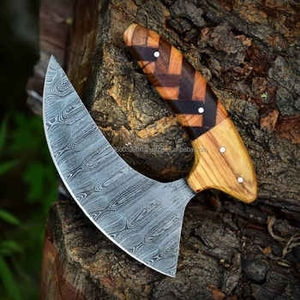 Cuchillo para Pizza Multiusos de Acero Inoxidable Damasco Tradicional de Espiga Completa, Ecológico, Plateado, con Funda de Cuero, Herramienta Utilitaria - Product Image 1