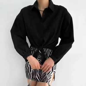 Blusa de Verano para Mujer, de Poliéster Tejido, Manga Corta, Cuello Camisero, Casual, Holgada, con Botones al Frente, Lisa, de Color Sólido - Product Image 1