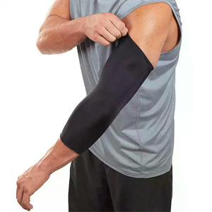 Protector de codo deportivo de alto rendimiento, manga de compresión duradera, acolchado protector grueso, ajuste cómodo - Product Image 4