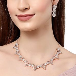 Ensemble collier et boucles d'oreilles en alliage plaqué or rose avec cristaux de strass, design floral, bijoux romantiques de mariage pour femmes - Product Image 1