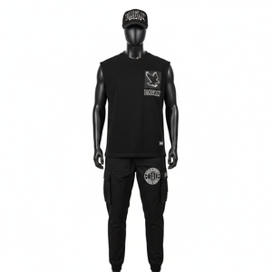 Conjunto de 2 piezas para hombre de alta calidad, camiseta sin mangas negra de algodón suave y poliéster, pantalón jogger con bolsillos tipo cargo, bordado personalizado. - Product Image 5