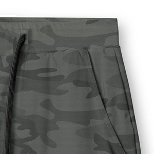Shorts de sport pour homme gris foncé camouflage 2 en 1 à double couche avec doublure de compression, poches latérales, cordon de serrage, haute qualité, personnalisable - Product Image 3