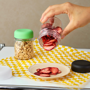 Barattoli per Alimenti in Tritan PP con Coperchi Colorati in Plastica, per la Conservazione della Freschezza, Senza BPA, Adatti a Microonde e Congelatore, Bottiglia Resistente - Product Image 3