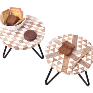 ชั้นวางขนมสไตล์วินเทจสำหรับงานเฉลิมฉลองสุดหรู  ฐานวางเค้กไม้เรซิ่นฝังลาย สำหรับจัดแสดงขนมหวาน ตกแต่งอย่างมีระดับ - Product Image 5