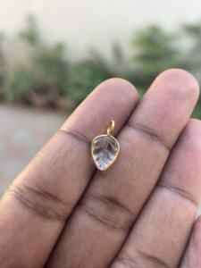 Colgante de Plata de Ley Hecho a Mano con Cristal Natural Rosa, Cabujón Tallado en Forma de Corazones, Gema Religiosa para Fiesta - Product Image 4