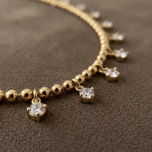 Collier choker minimaliste en or jaune 10k avec perles et diamants CVD, délicat, pour demoiselle d'honneur, bijoux en diamant. - Product Image 2