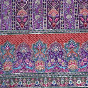 ผ้าไหมเครปถักธรรมชาติพรีเมียมสีม่วงราชวงศ์อิมพีเรียลราชกุมารี  ลายดอกไม้แบบมุกุฎราชวงศ์  สำหรับเด็กผู้ชาย - Product Image 4