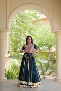Conjunto de Dos Piezas Bordado en Algodón Puro Premium para Mujer, Pantalones de Corte Regular, Transpirables, Elásticos, Reversibles, Estilo Tradicional - Product Image 4