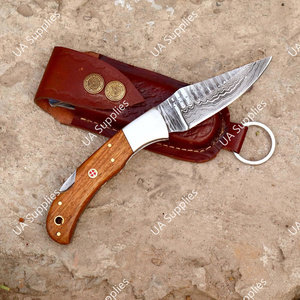 Cuchillos Plegables de Acero Damasco Hechos a Mano con Punta Clip, Grado Industrial, para Camping y Caza, con Madera de Olivo, Venta al por Mayor OEM/ODM - Product Image 3