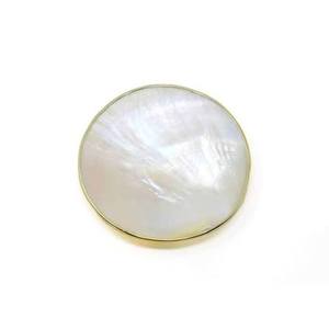 Plato de Concha de Nácar Esculpido y Atrevido para Servir en Fiestas de Cócteles, Banquetes Festivos y como Regalo de Decoración de Mesa Contemporánea - Vietnam - Product Image 6