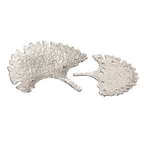 Plateau de service élégant en aluminium, rond, décoratif, avec motif en forme de feuille, plateau en métal pour hôtel, restauration, mariage, fournisseur - Product Image 5