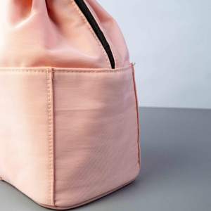 Bolsa de almacenamiento de cosméticos con cordón de nailon duradero de fabricación profesional ISO BSCI Factory - Product Image 3